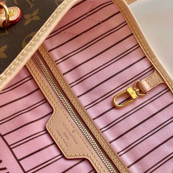 Louis Vuitton Monogram Neverfull MM tote bagLouis Vuitton Monogram Neverfull MM - Picture 3 of 9